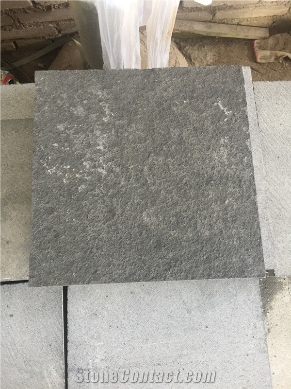 Black Basalt / Basalt / Flamed / Water Jet