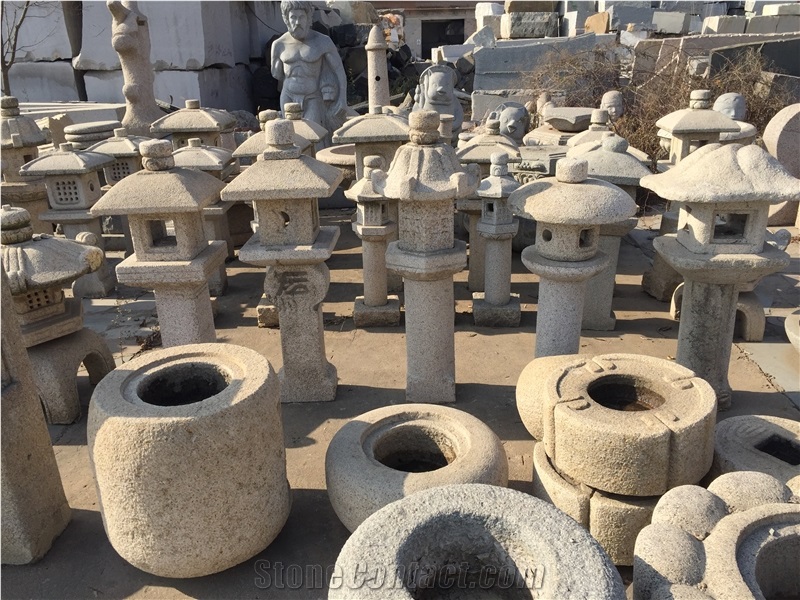 Natural Stone Lantern for Garden Landscaping
