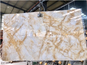 China Golden Jade Slab Wall Floor Tiles Vanity Use