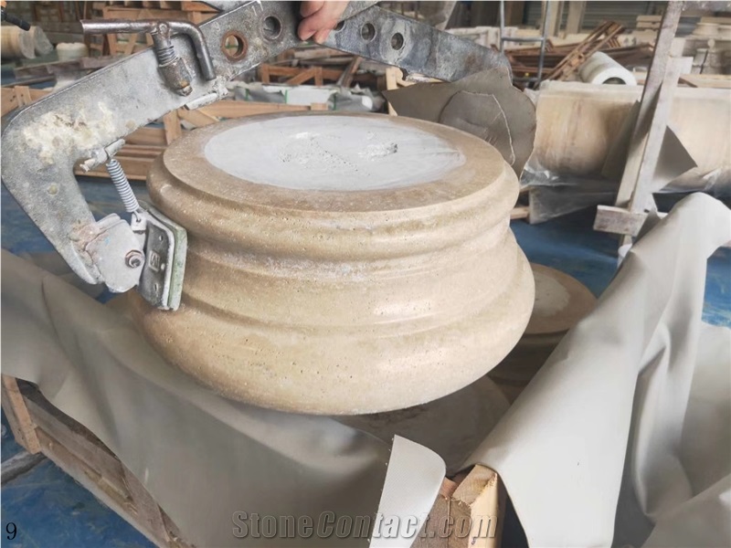 Italy Yellow Travertino Tipo Travertine Column