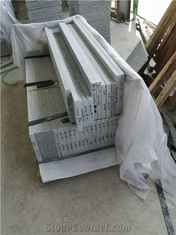 China Bianco Crystal Granite G603 Polished Steps