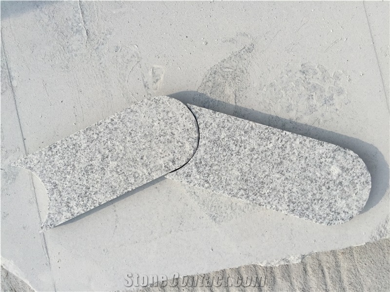Grey Granite G603 Lawn Edging With Round Areas