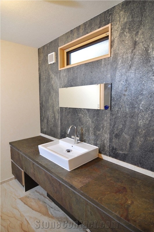 Bathroom with Slate Thin Stone Veneer Panels