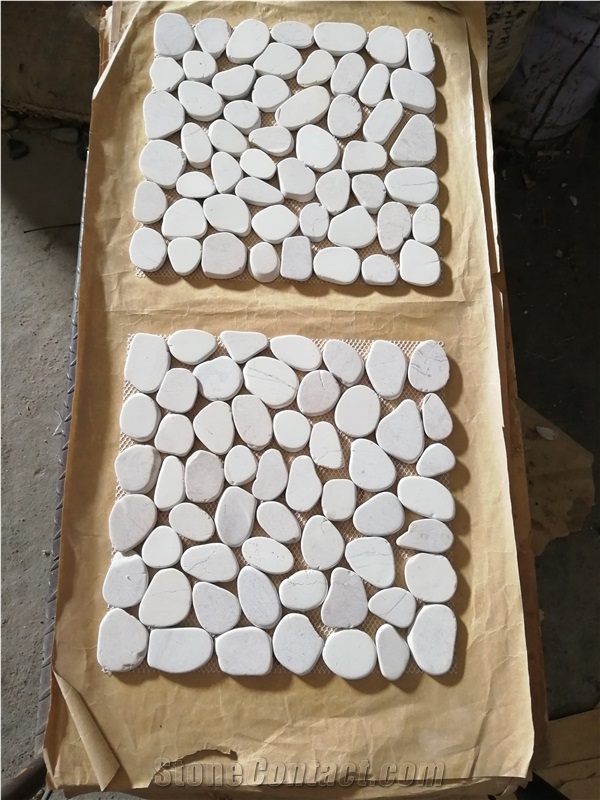 Beautiful White Natural Pebble Mosaic Tiles