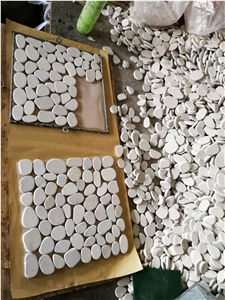 Beautiful White Natural Pebble Mosaic Tiles