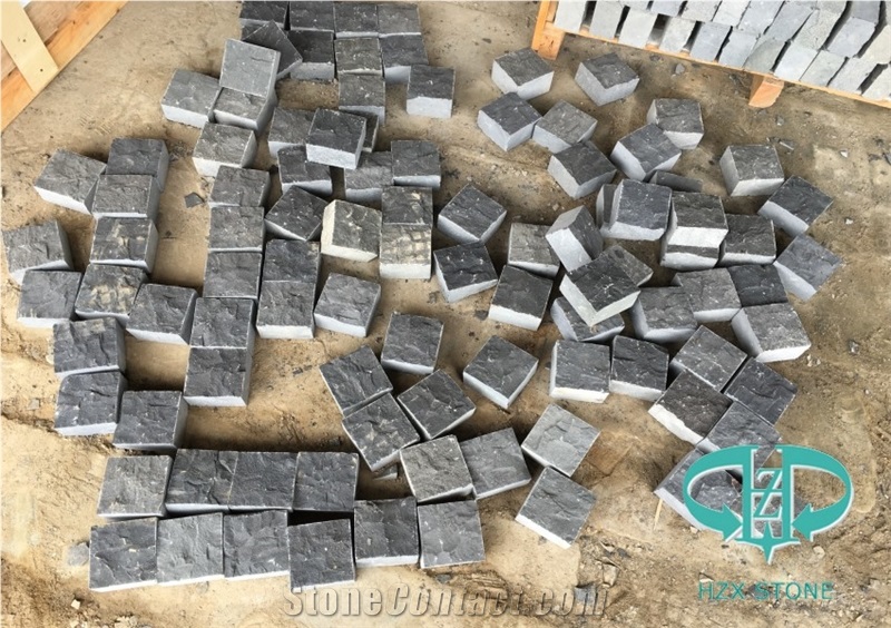 Zhangpu Black Basalt Cobbles Top Nature