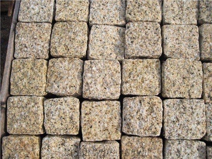 G682 Paving Stone, Rusty Yellow Granite Cube Stone