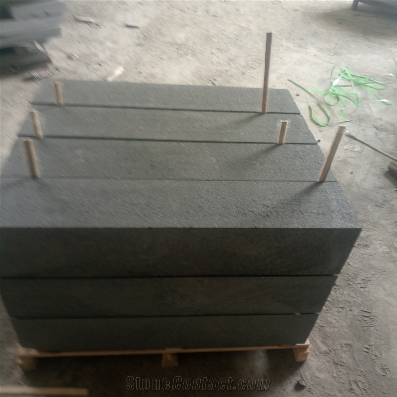 Black Pearl Basalt New G684 Flamed Kerbstone