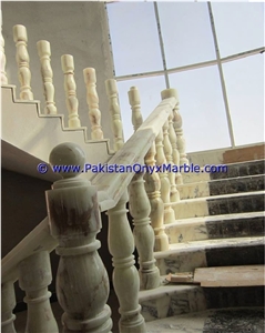 Multicolor Green Onyx Balustrade, Onyx Handrailing