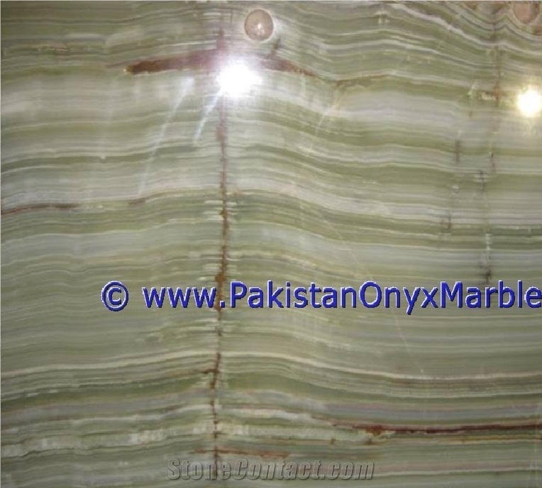 Tiger Onyx Tiles Cross Cut Green