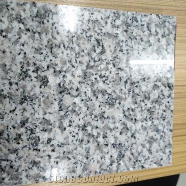 Luna Pearl Granite Slab