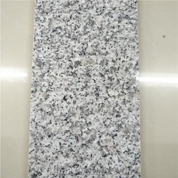 Luna Pearl Granite Slab