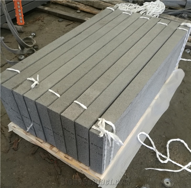 Chinese Polished G684 Granite Slab Tiles