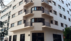 Caliza De Hontoria Facade, Masonry