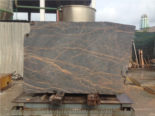 Port Laurent Marble Blocks