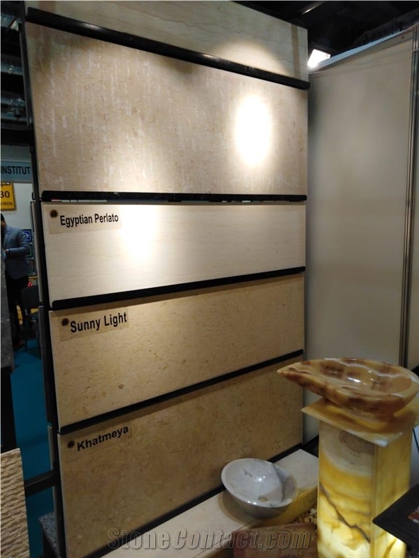 Marble Tiles & Slabs