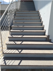 Grey Porphyry Stair Treads, Porfido Fortebuso Steps