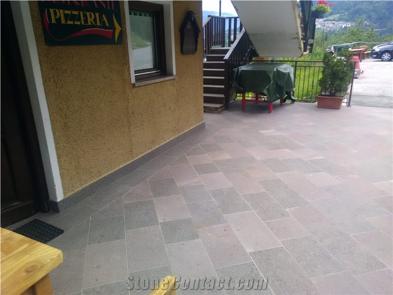 Porphyry Gardena Tiles Flamed Surface