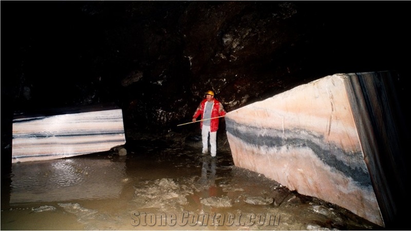 Rosa Valtoce Marble Blocks