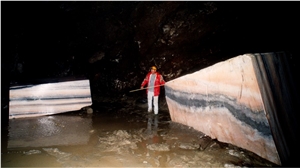 Rosa Valtoce Marble Blocks