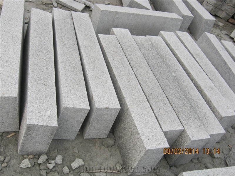 China Cheap Light Grey White G341 Kerbstone Flamed