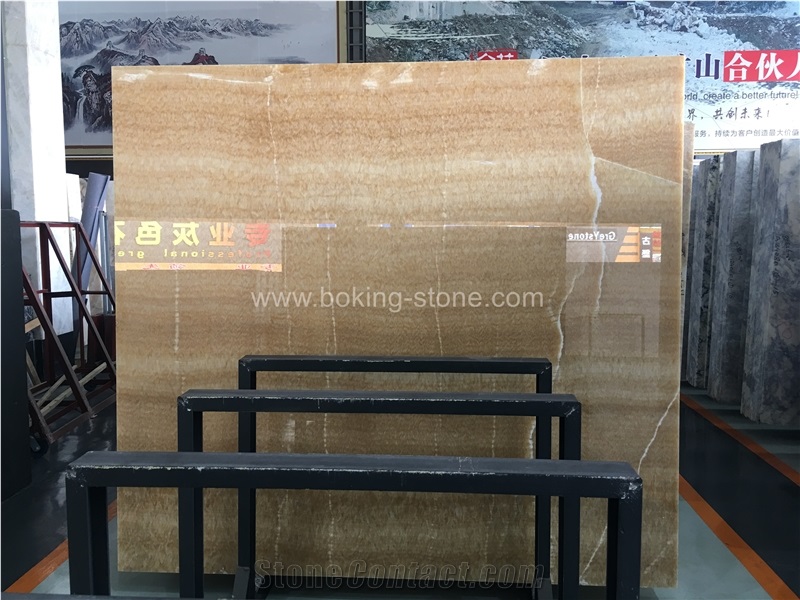 Backlit Honey Onyx Slabs Walling