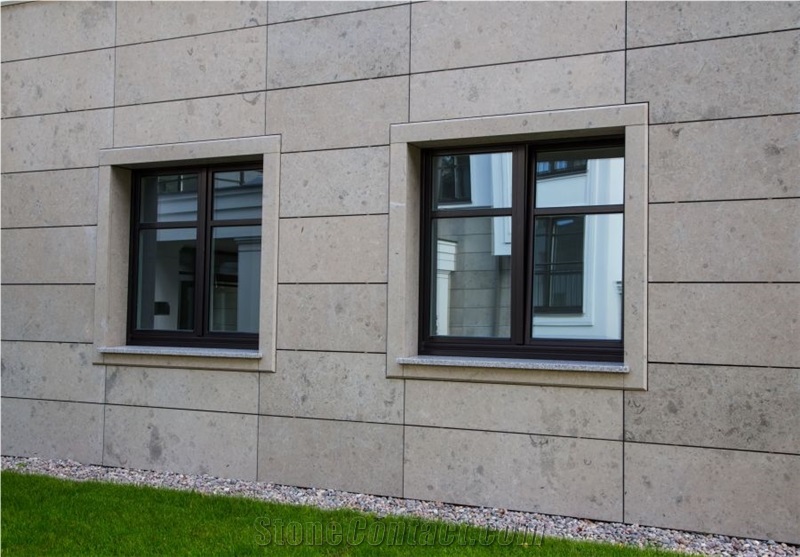 Jura Grau Blau Facade