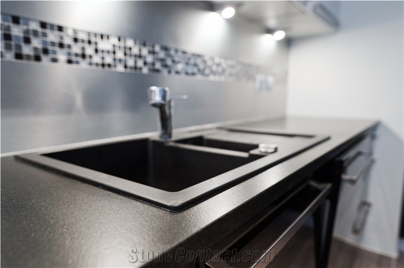 Quartz Kitchen Countertops