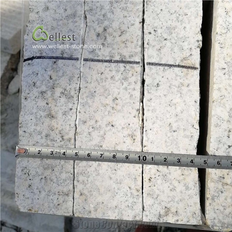 G350 Yellow Granite Cobblestone Paving Stone