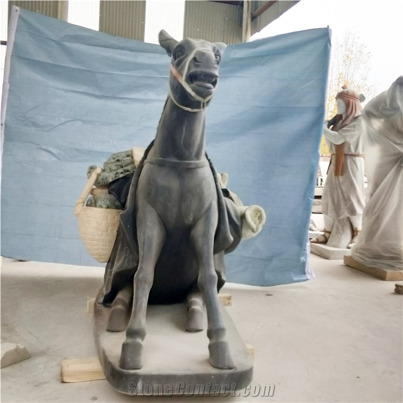 House & Human Statues, Handcarved Sculptures