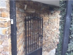 Gneiss Stone for Masonry