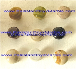 Onyx Knobs Collection