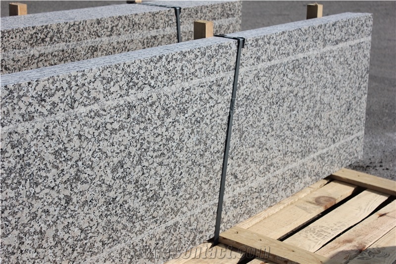 Crema Julia Granite Slabs - Barcelona Granite- Rosa Minho