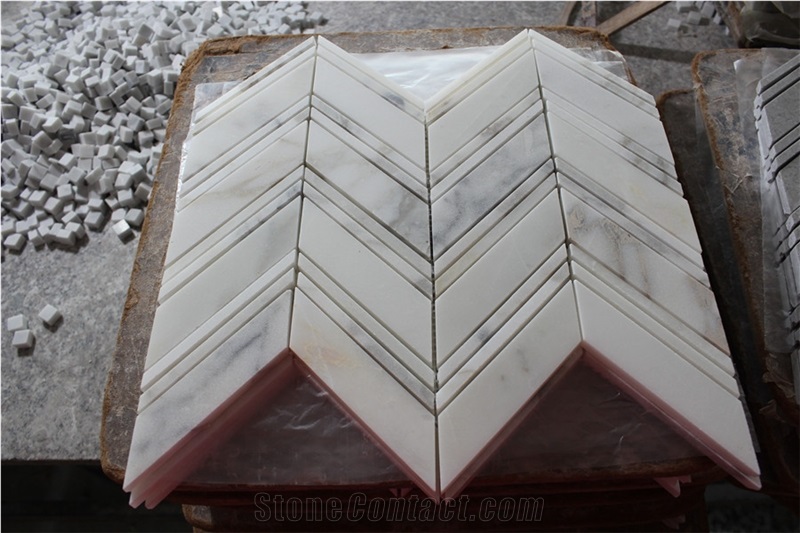 Itlay Calacatta Gold Chevron Marble Mosaics