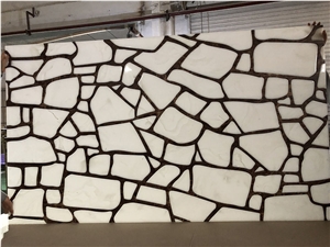 Wooden Vein White Base Crystallized Onyx Stone