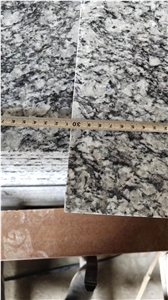 Spray White Granite Tiles