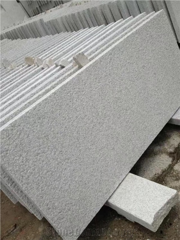 New Pearl White Granite Bushhammer Flooring Tiles