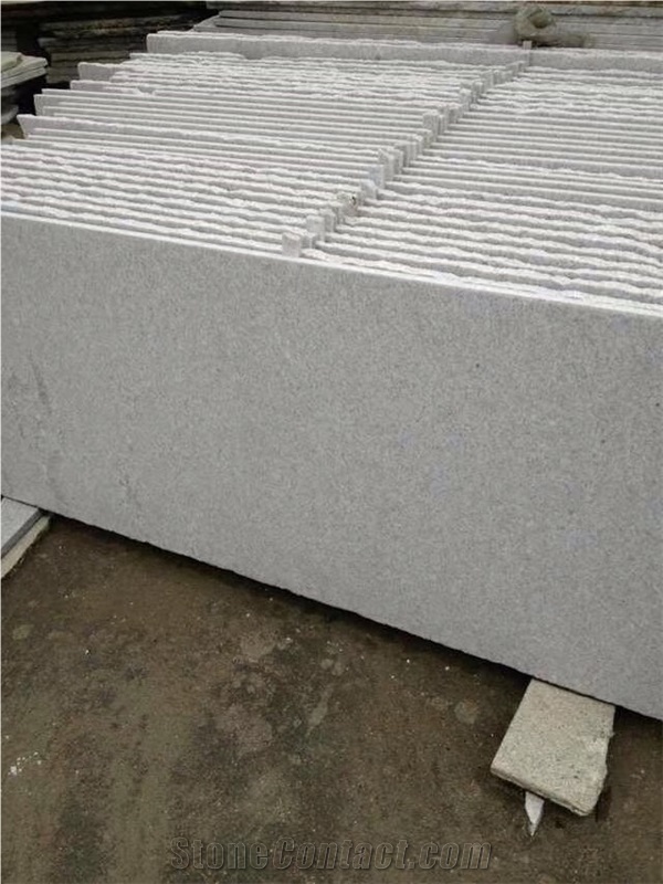 New Pearl White Granite Bushhammer Flooring Tiles