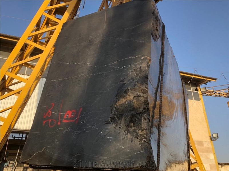 Spider Black Marble Blocks