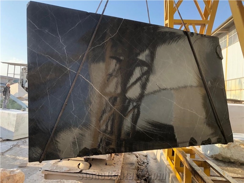Spider Black Marble Blocks