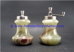 Onyx Salt Peper Shaker Grinder