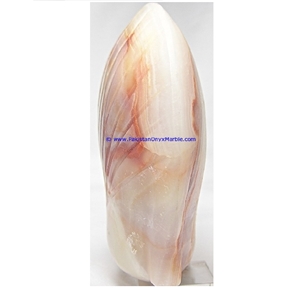 Onyx Shell Statue