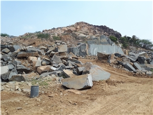 Bp Black Granite Block, Black Pearl Granite Block