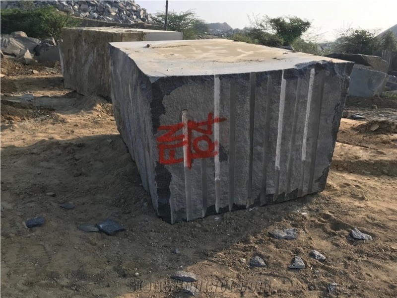 Kanigiri Absolute Black Granite Blocks