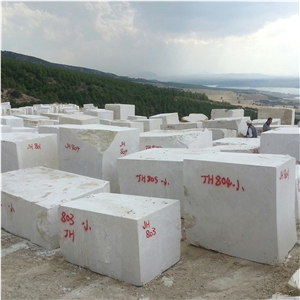 Oscar Beige Marble Blocks