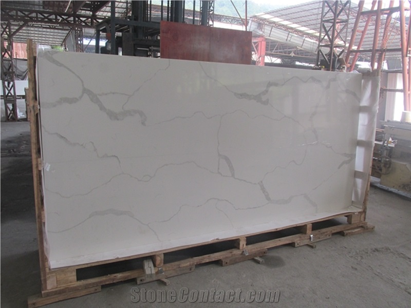 Calacatta E Quartz Stone Slab