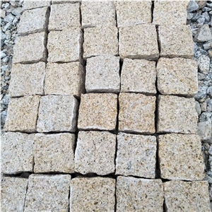 China G682 Yellow Granite Cube Paving Stone China G682 Yellow Granite Cube Paving Stone