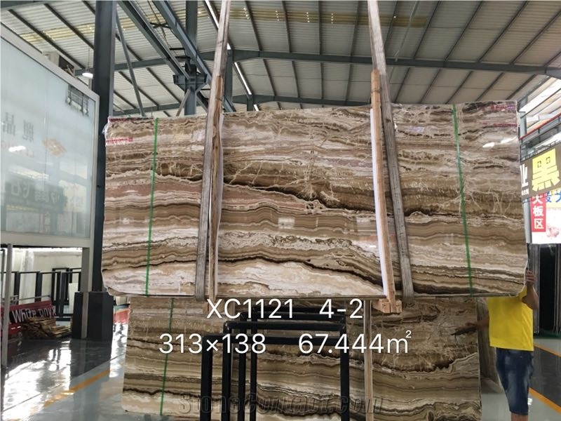 Wood Veined Onxy Slabs & Tiles