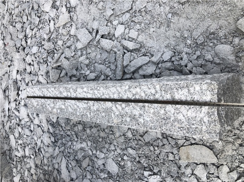G603 Kerbstone Rough Picked, Split, Cleft