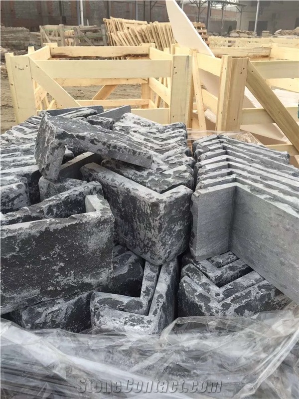 Bluestone Natural Split Corner and Tiles